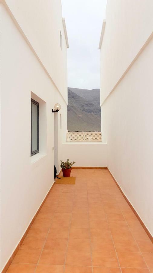 The White House Villa Orzola Dış mekan fotoğraf
